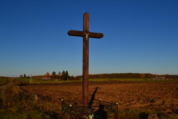 Kryžius netoli Porijų kaimo