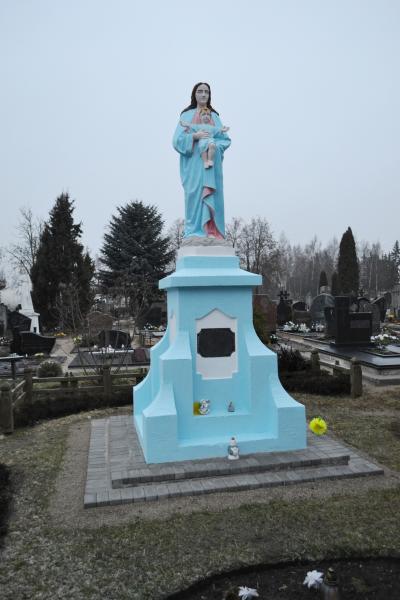 Paminklas Mirusioms Motinoms Pasvalio miesto kapinėse, Stoties gatvėje