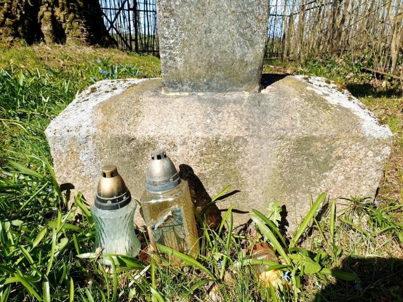 Dvarininkų Chodakauskų kapavietė