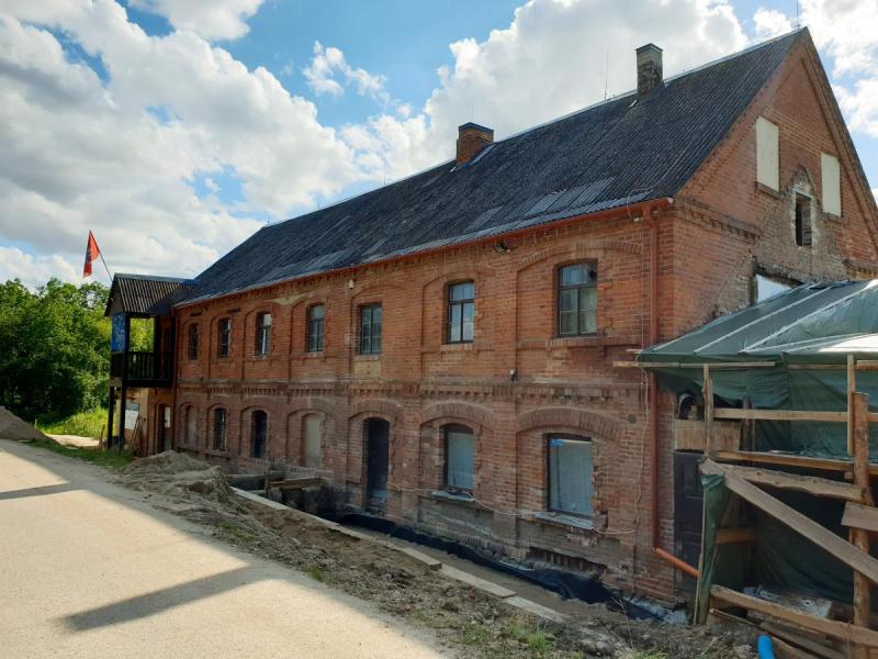 Raubonių vandens malūnas, vilnų karšykla-verpykla