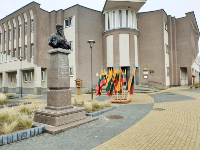 Paminklas Lenkijos karaliui ir LDK didžiajam kunigaikščiui Žygimantui Augustui Pasvalyje