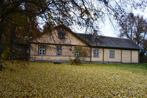 Žadeikių dvaras