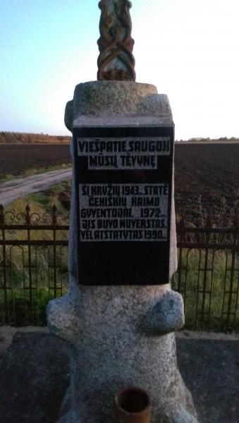 Kryžius prie kelio Smilgiai–Vabalninkas