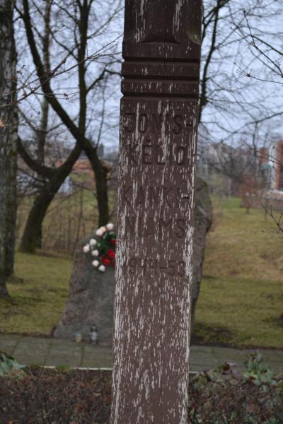 Kryžius kankiniams Joniškėlyje