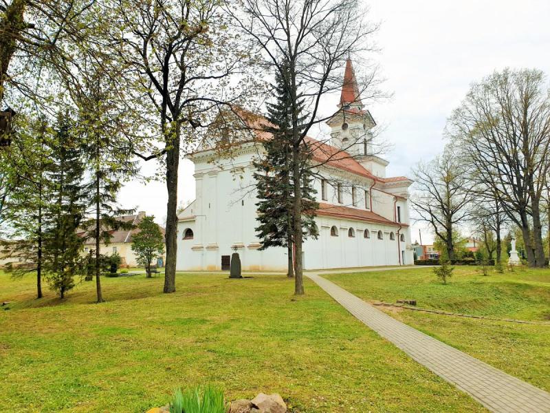 Joniškėlio Švč. Trejybės bažnyčia