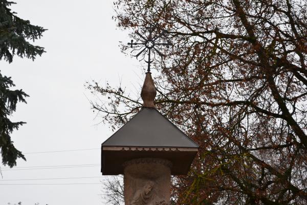 Stogastulpis Pušaloto legendai