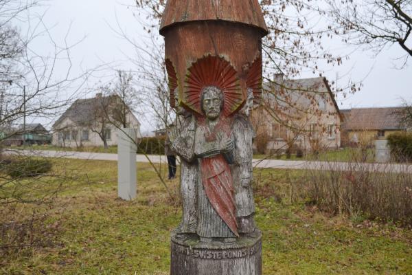 Kryžius-koplytstulpis Norgėlų kaimui