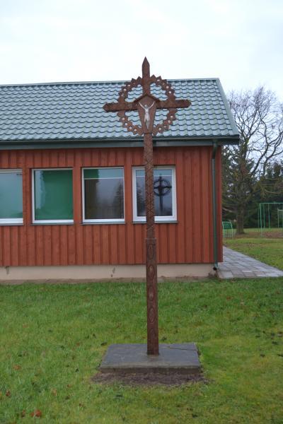 Kryžius Talačkonių pradinės mokyklos 80 metų jubiliejui