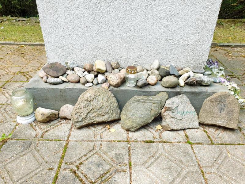 Memorialas holokausto aukoms atminti Žadeikių miške