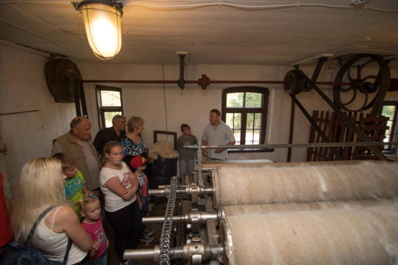 Raubonių vandens malūnas, vilnų karšykla-verpykla