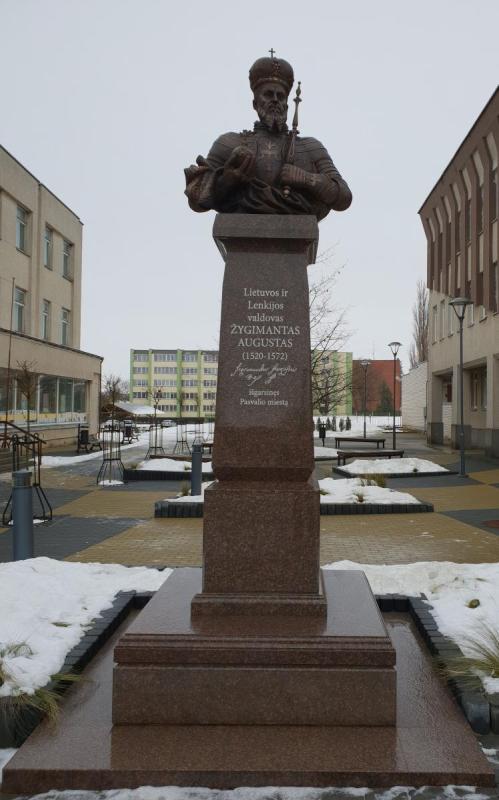 Paminklas Lenkijos kraliui ir LDK didžiajam kunigaikščiui Žygimantui Augustui