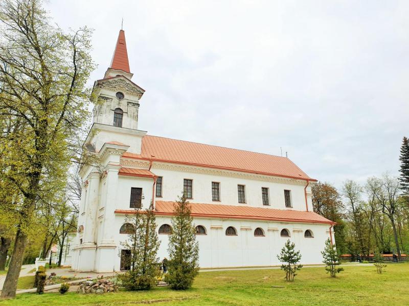 Joniškėlio Švč. Trejybės bažnyčia