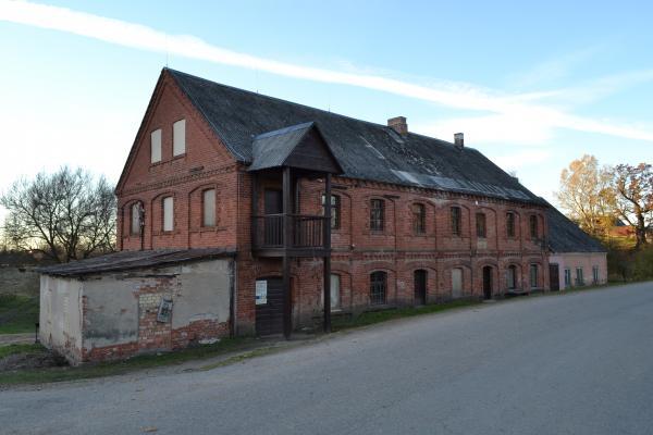 Raubonių vandens malūnas, vilnų karšykla-verpykla