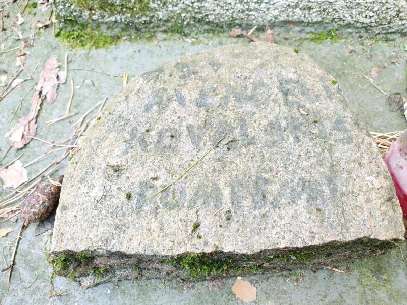 Memorialas holokausto aukoms atminti Žadeikių miške