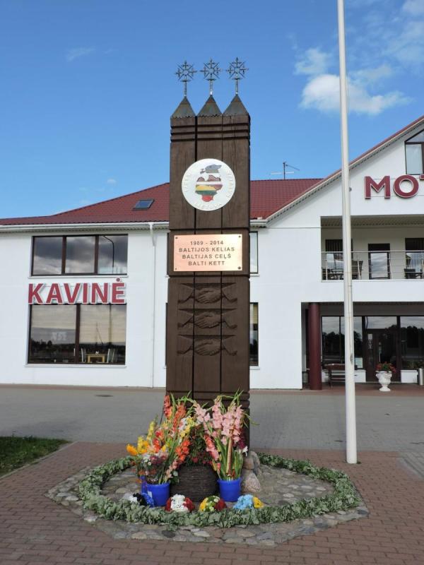 Baltijos kelio paminklai Pasvalio ruože, nuo Latvijos pasienio iki Panevėžio rajono ribos