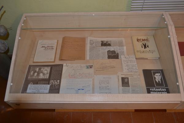 Poetų Eugenijaus ir Leonardo Matuzevičių memorialinis muziejus-sodyba