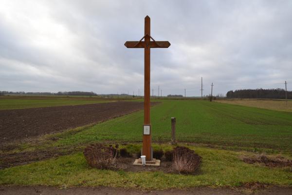 Kryžius Namišių kaimo žmonėms