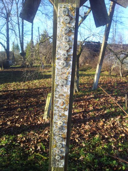 Kryžius Mančauskų sodyboje, Vaškų miestelyje