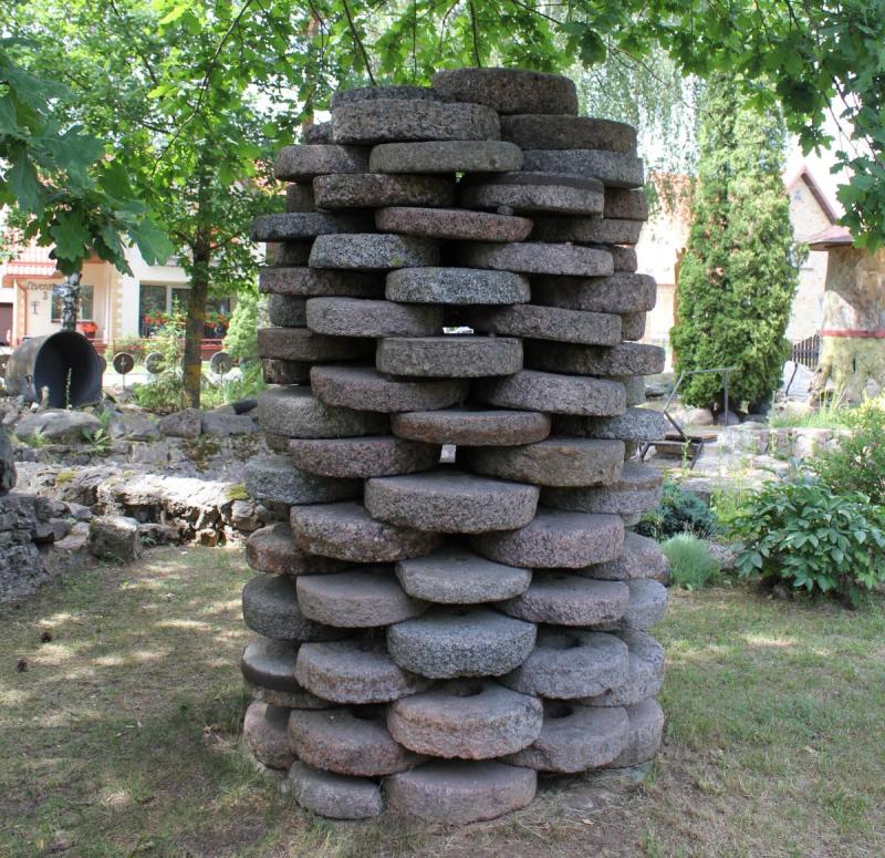 Girnų muziejus Pasvalyje