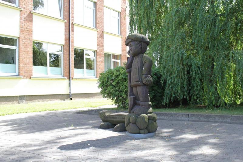 Skulptūra „Keliukas“ Pasvalyje