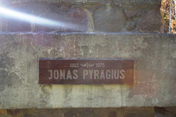Paminklas broliams Pyragiams Baluškių kaime