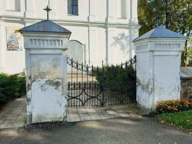 Krinčino Šv. apaštalų Petro ir Povilo bažnyčia