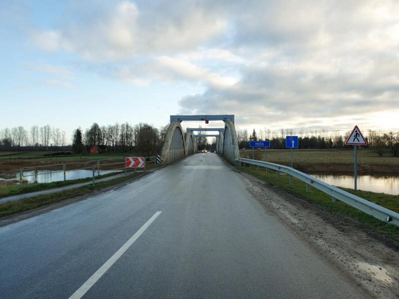 Ustukių tiltas