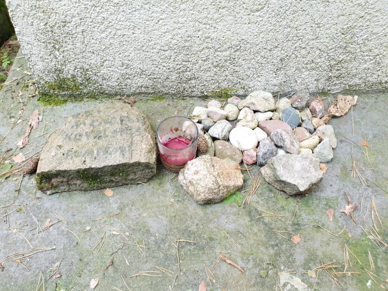 Memorialas holokausto aukoms atminti Žadeikių miške