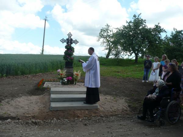 Pervalkų jaunimo kryžius