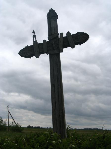 Kryžius pavasarininkams Vainekonių kaime