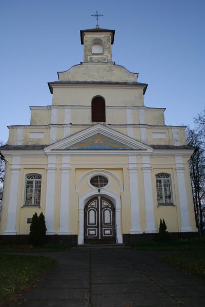 Daujėnų Švč. Jėzaus Vardo bažnyčia