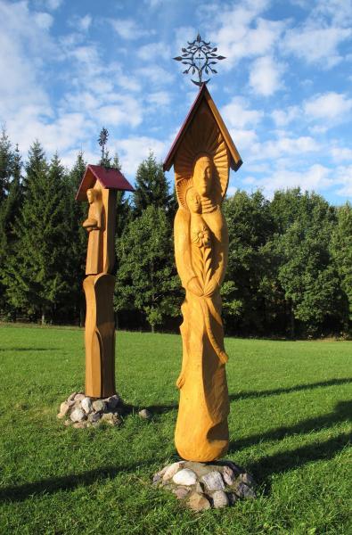 Stogastulpiai Smegduobių parke