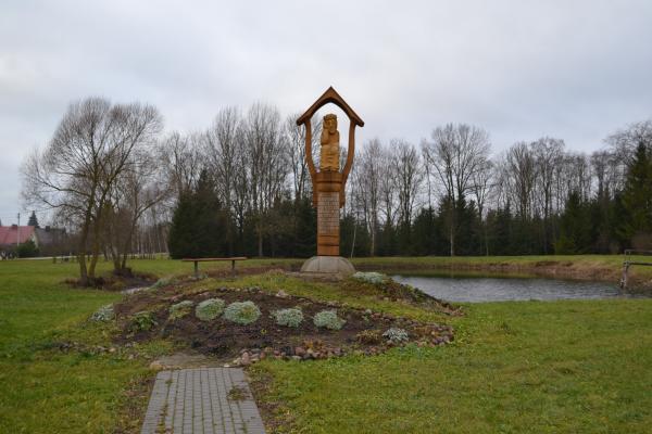 Koplytstulpis „Rūpintojėlis“ Namišių kaime