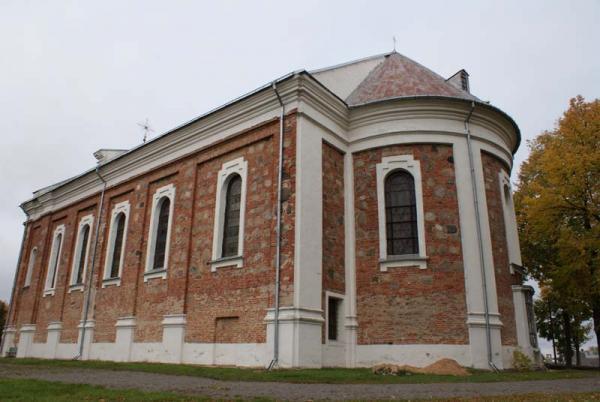 Pumpėnų Švč. M. Marijos Škaplierinės bažnyčios, vienuolyno ir varpinės ansamblis