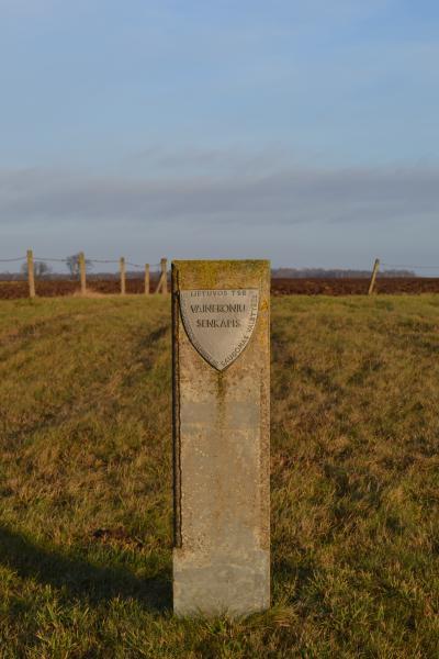 Vainekonių senkapis