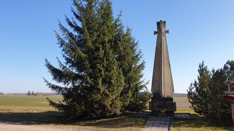 Paminklas broliams Pyragiams Baluškių kaime