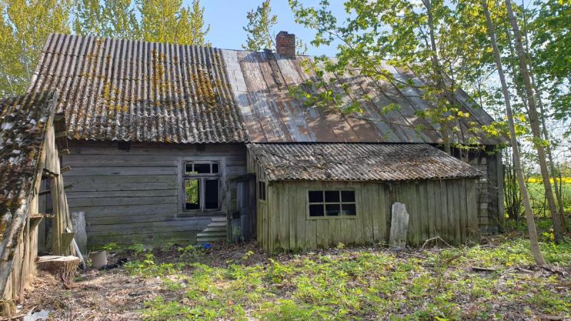 Paminklinis akmuo išnykusiam Pamiškių kaimui Pasvalio apylinkių seniūnijoje, Pasvalio rajone