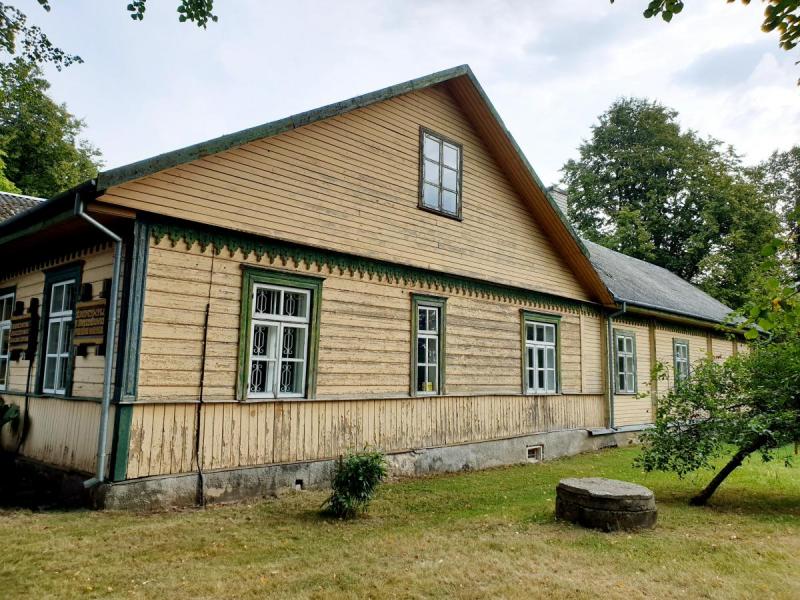 Žadeikių dvaras