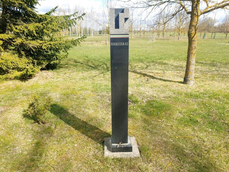 Paminklas 1918 m. vasario 16-osios Nepriklausomybės akto signatarui Jonui Vileišiui Medinių kaime