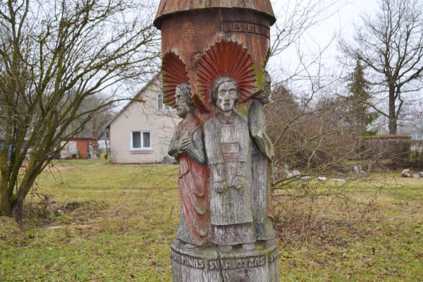 Kryžius-koplytstulpis Norgėlų kaimui