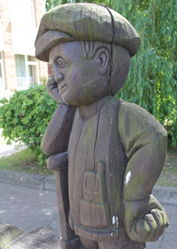 Skulptūra „Keliukas“ Pasvalyje