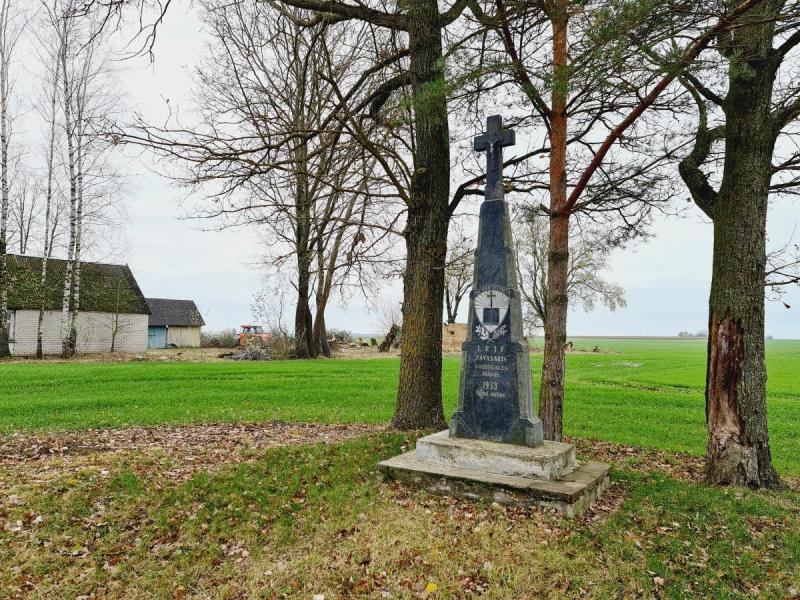 Pavasarininkų kuopos paminklas Saudogalos kaime