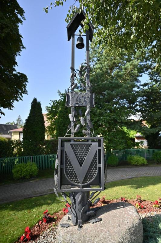 Paminklas Vaškų miestelio 350 metų jubiliejui